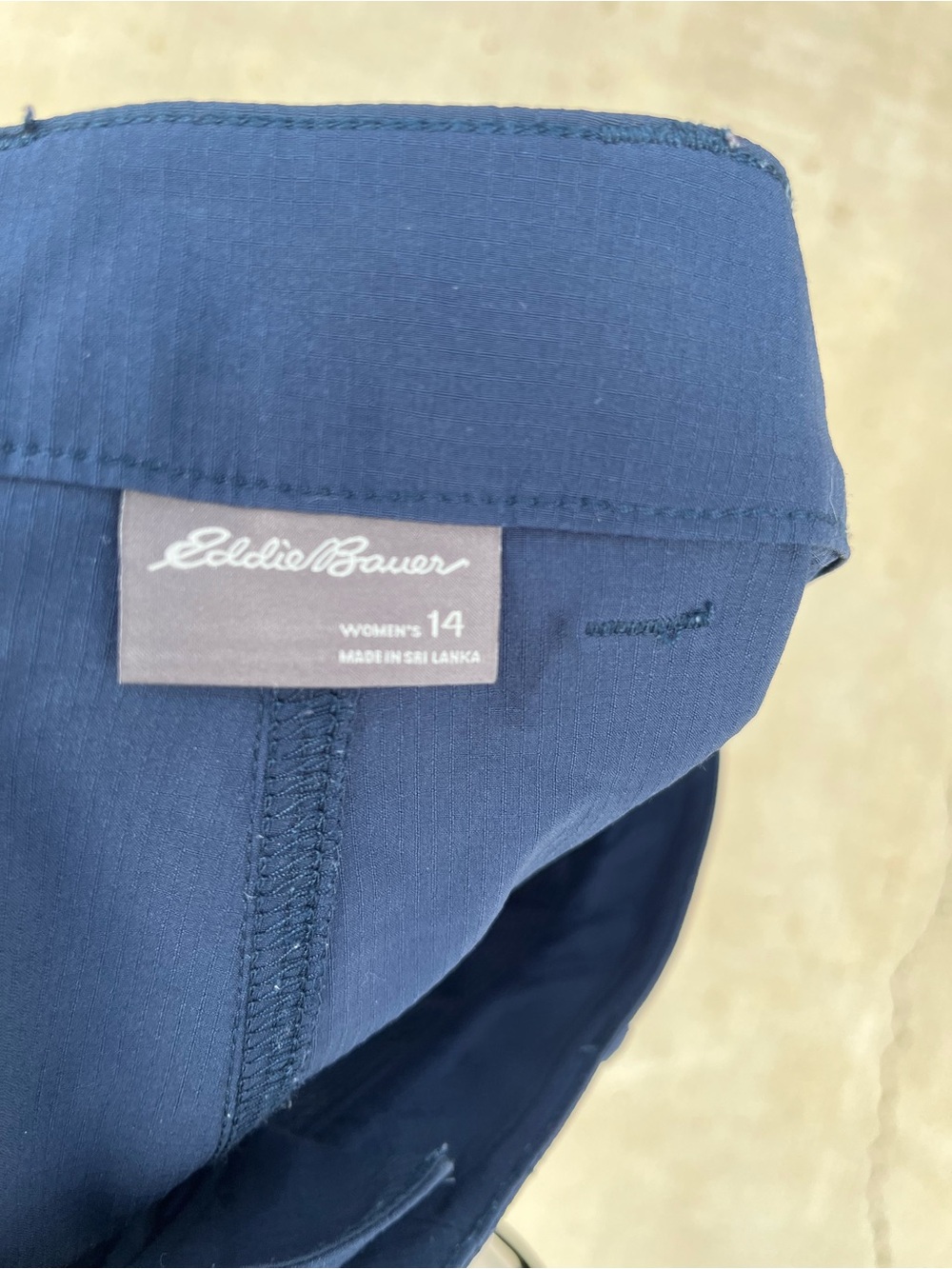 Eddie Bauer Navy  Cargo Capris - Picture 2 of 2